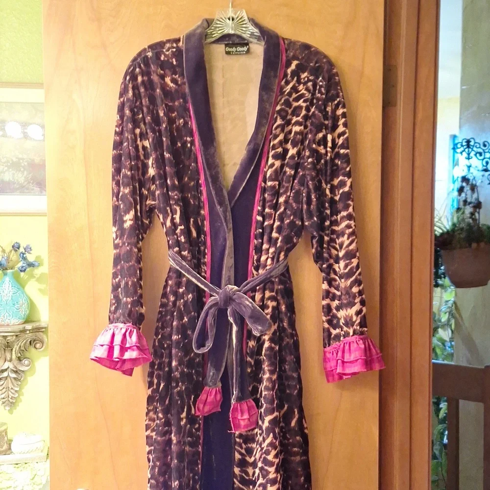 Goody Goody California ladies robe size L. - Picture 1 of 10